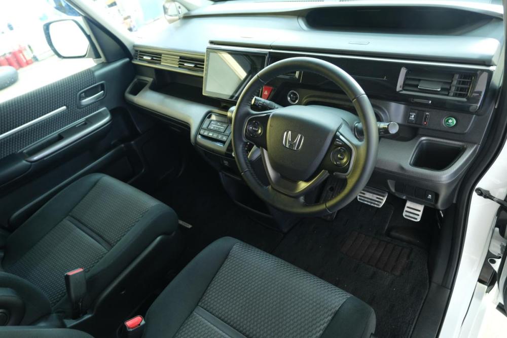 Honda Stepwgn V Омск  - изображение 11