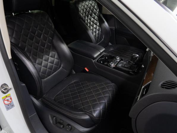 Volkswagen Touareg II Рестайлинг с пробегом 2017 года, цена 3 650 000 рублей, 97128 км, внедорожник, Автокод Объявления