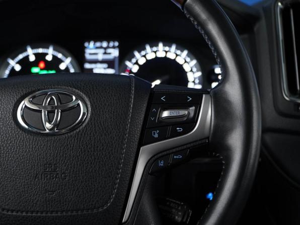 Toyota Land Cruiser 200 Series Рестайлинг 2 с пробегом 2017 года, цена 6 527 077 рублей, 131636 км, внедорожник, Автокод Объявления