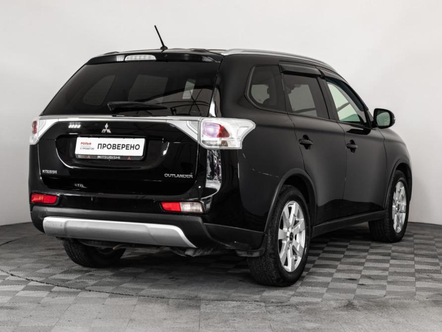 Mitsubishi Outlander III Рестайлинг Санкт-Петербург  - изображение 5