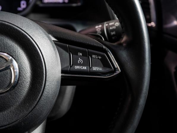 Mazda Axela III Рестайлинг с пробегом 2018 года, цена 1 620 000 рублей, 38456 км, хэтчбек, Автокод Объявления