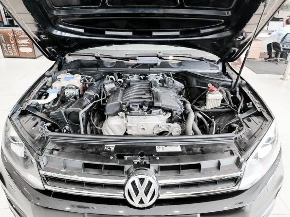 Volkswagen Touareg II с пробегом 2014 года, цена 1 799 000 рублей, 302209 км, внедорожник, Автокод Объявления