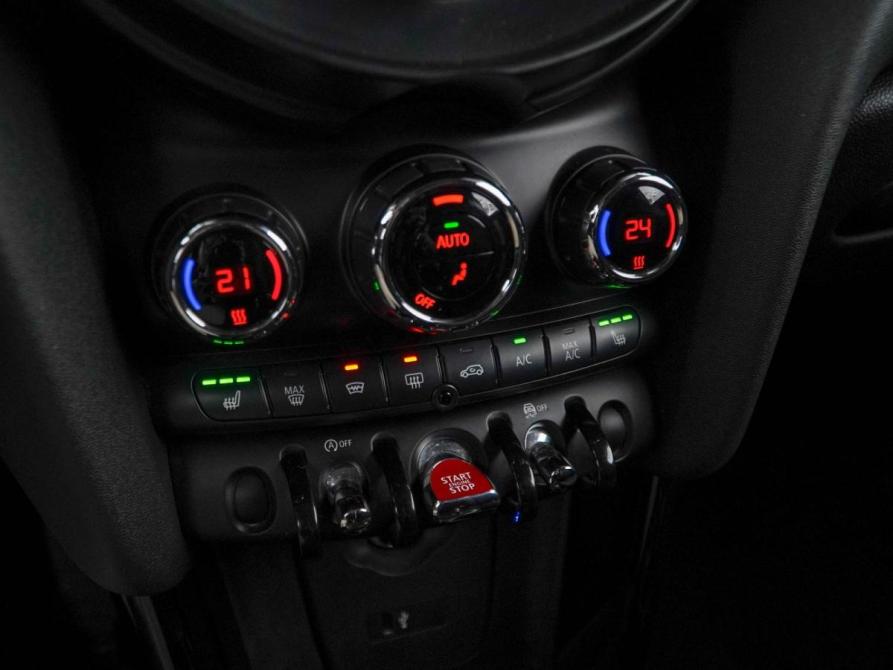 Mini Hatch III (F55/F56) Рестайлинг Москва  - изображение 15