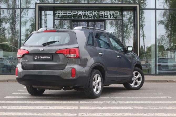 Kia Sorento II Рестайлинг с пробегом 2013 года, цена 1 695 000 рублей, 170138 км, внедорожник, Автокод Объявления