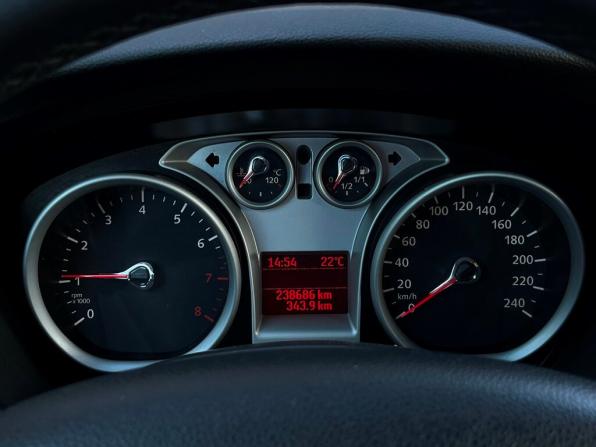 Ford Focus II Рестайлинг с пробегом 2011 года, цена 547 800 рублей, 238686 км, седан, Автокод Объявления