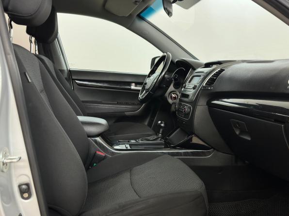 Kia Sorento II Рестайлинг с пробегом 2017 года, цена 1 760 000 рублей, 164990 км, внедорожник, Автокод Объявления