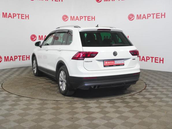 Volkswagen Tiguan II с пробегом 2018 года, цена 1 973 000 рублей, 225105 км, внедорожник, Автокод Объявления