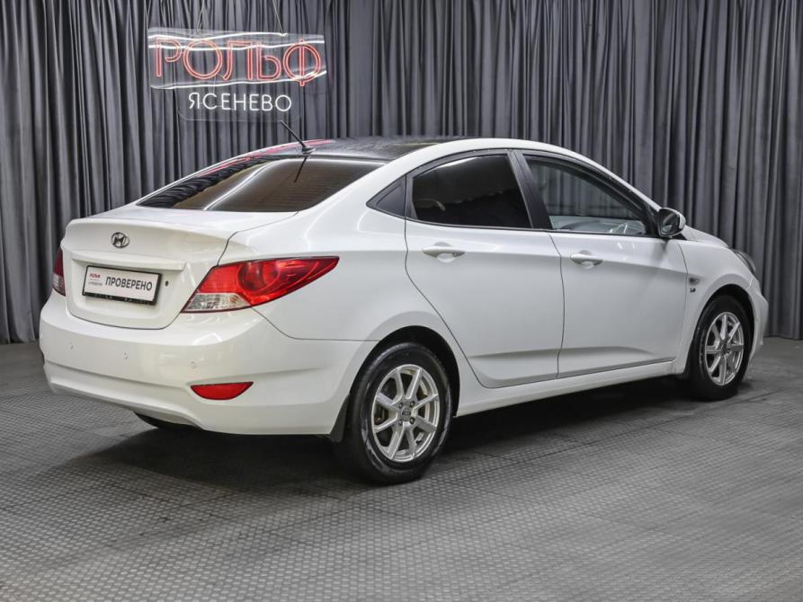 Hyundai Solaris I Москва  - изображение 5