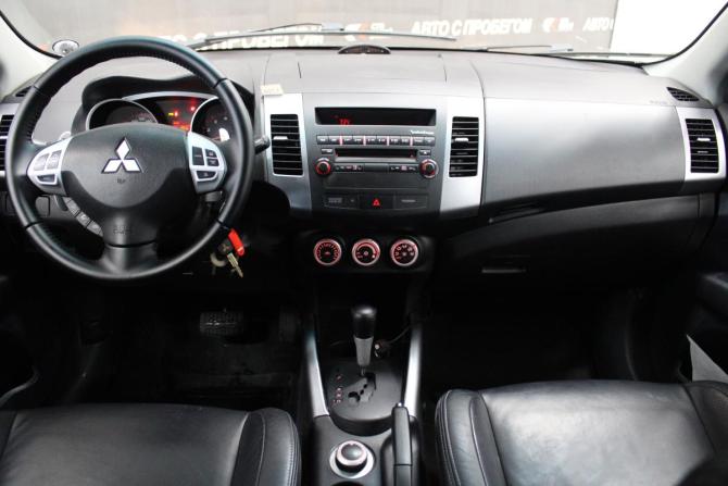 Mitsubishi Outlander II с пробегом 2007 года, цена 1 049 000 рублей, 200000 км, внедорожник, Автокод Объявления