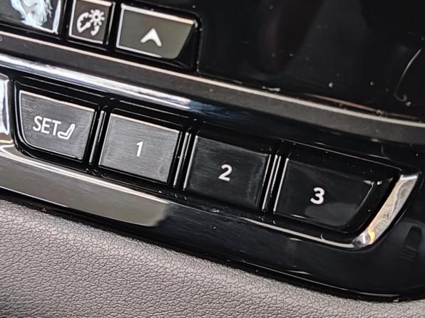 Lexus RX V с пробегом 2022 года, цена 9 280 000 рублей, 33000 км, внедорожник, Автокод Объявления