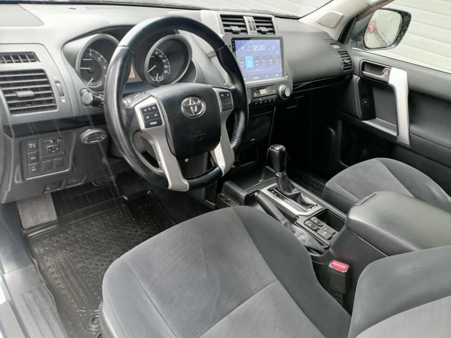 Toyota Land Cruiser Prado 150 Series Рестайлинг 1 Санкт-Петербург  - изображение 9