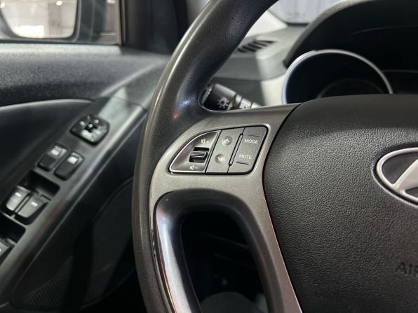 Hyundai ix35 I Рестайлинг с пробегом 2013 года, цена 1 329 900 рублей, 198000 км, внедорожник, Автокод Объявления