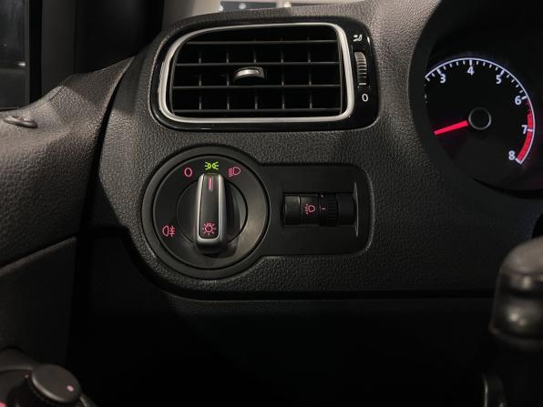 Volkswagen Polo V Рестайлинг с пробегом 2020 года, цена 1 530 000 рублей, 60829 км, седан, Автокод Объявления