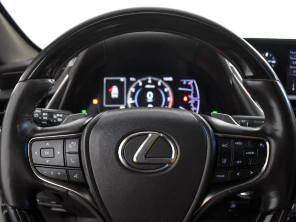 Lexus ES VII с пробегом 2018 года, цена 2 901 195 рублей, 172089 км, седан, Автокод Объявления