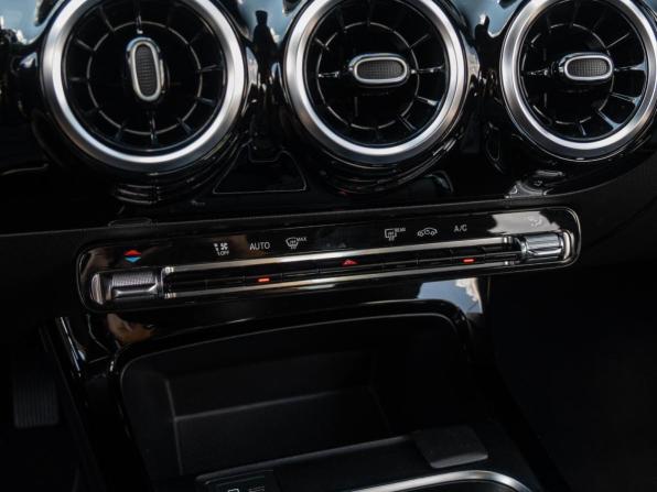 Mercedes-Benz A-Класс IV (W177) с пробегом 2019 года, цена 2 420 000 рублей, 75249 км, седан, Автокод Объявления