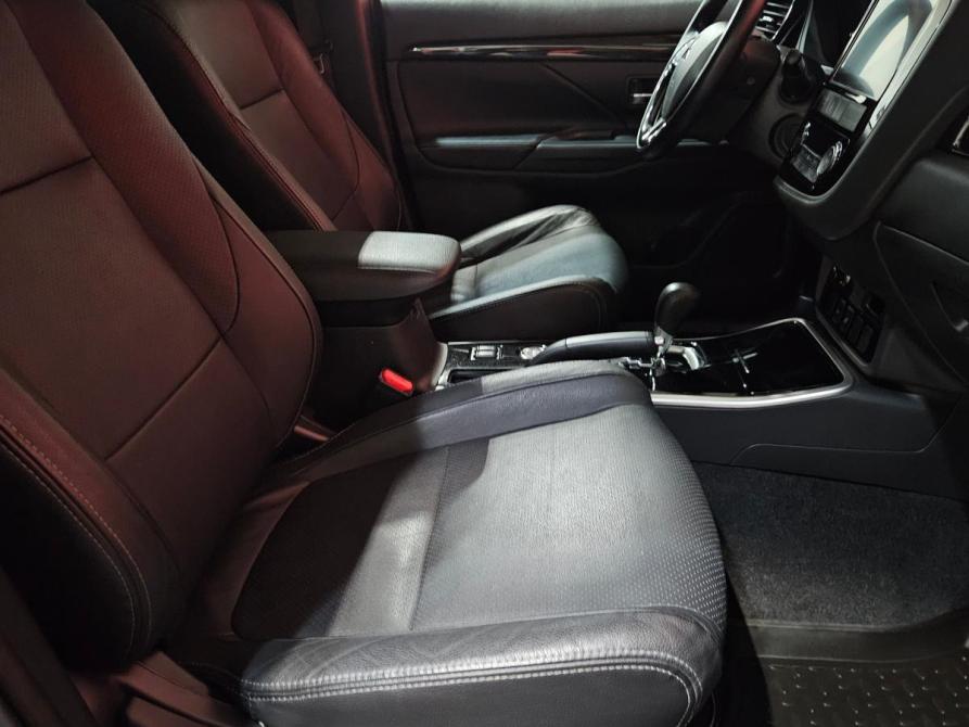 Mitsubishi Outlander III Рестайлинг 2 Вологда  - изображение 13