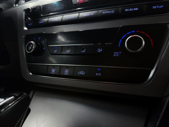 Hyundai Sonata VII (LF) с пробегом 2015 года, цена 1 150 000 рублей, 150000 км, седан, Автокод Объявления