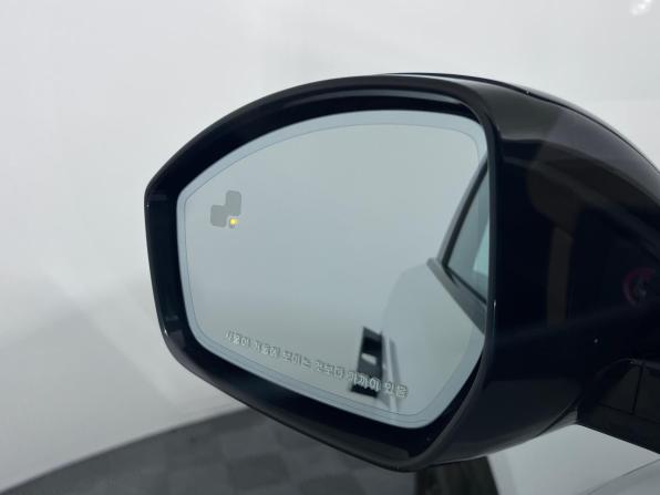 Land Rover Range Rover Velar I с пробегом 2020 года, цена 4 999 000 рублей, 49606 км, внедорожник, Автокод Объявления