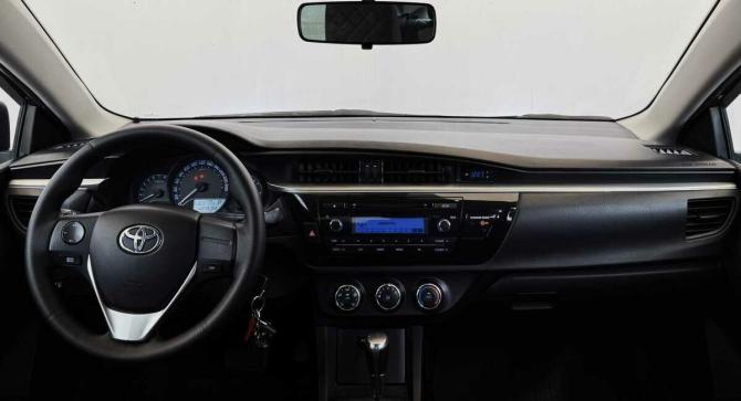 Toyota Corolla XI (E160 E170 E180) с пробегом 2014 года, цена 1 083 000 рублей, 215750 км, седан, Автокод Объявления