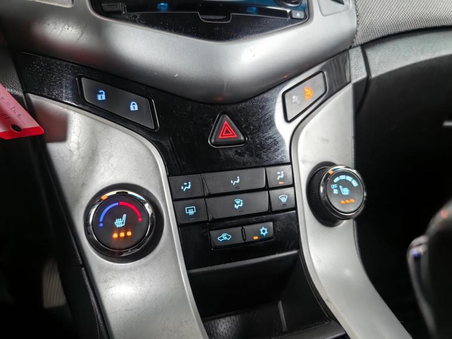 Chevrolet Cruze I Москва  - изображение 18