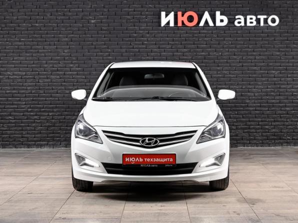 Hyundai Solaris I с пробегом 2014 года, цена 1 040 000 рублей, 196772 км, седан, Автокод Объявления