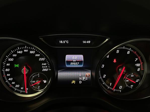 Mercedes-Benz GLA I (X156) Рестайлинг с пробегом 2018 года, цена 2 650 000 рублей, 59557 км, внедорожник, Автокод Объявления