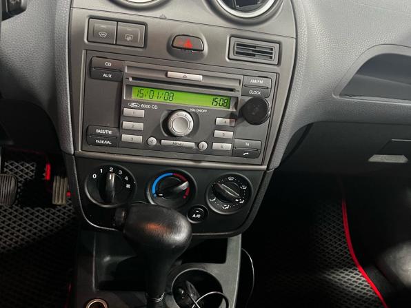Ford Fiesta Mk5 с пробегом 2006 года, цена 390 000 рублей, 169312 км, хэтчбек, Автокод Объявления