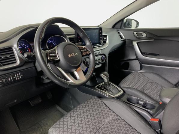 Kia Ceed III Рестайлинг с пробегом 2022 года, цена 2 080 000 рублей, 97666 км, универсал, Автокод Объявления