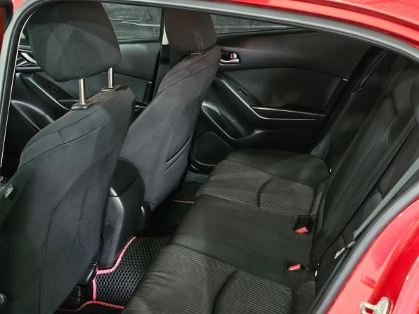 Mazda 3 III (BM) с пробегом 2014 года, цена 988 000 рублей, 178600 км, седан, Автокод Объявления