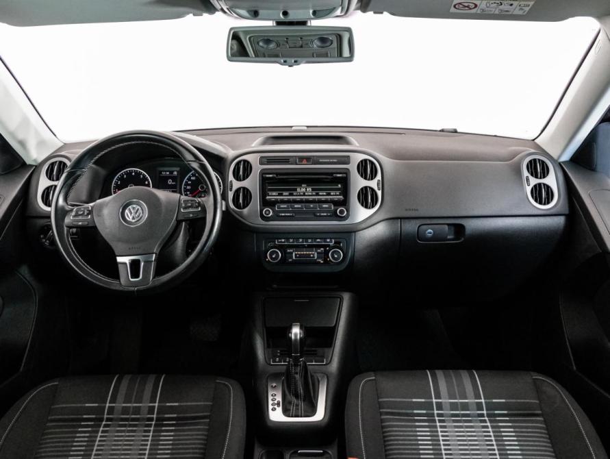 Volkswagen Tiguan I Рестайлинг Санкт-Петербург  - изображение 11