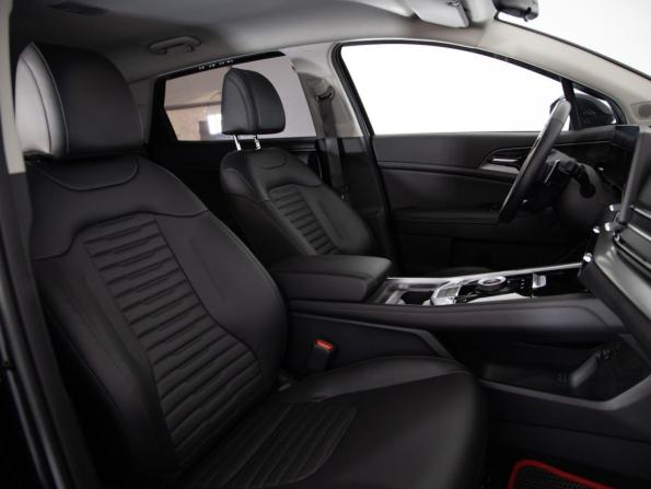 Kia Sportage V с пробегом 2023 года, цена 3 875 000 рублей, 11970 км, внедорожник, Автокод Объявления