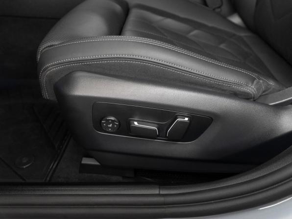 BMW 5 серии VIII (G60/G61/G68) с пробегом 2025 года, цена 6 800 000 рублей, 17134 км, седан, Автокод Объявления