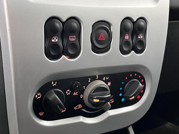 Renault Sandero I с пробегом 2010 года, цена 814 000 рублей, 46100 км, хэтчбек, Автокод Объявления