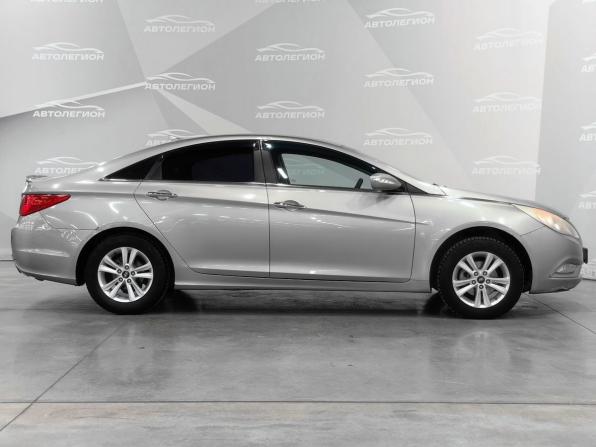 Hyundai Sonata VI (YF) с пробегом 2010 года, цена 910 000 рублей, 238000 км, седан, Автокод Объявления