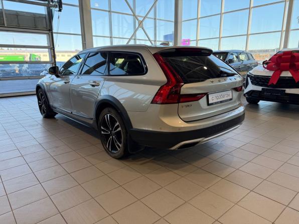 Volvo V90 Cross Country I с пробегом 2017 года, цена 2 795 000 рублей, 113237 км, универсал, Автокод Объявления