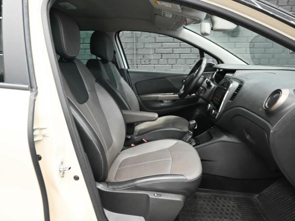 Renault Kaptur I с пробегом 2019 года, цена 1 740 000 рублей, 137134 км, внедорожник, Автокод Объявления