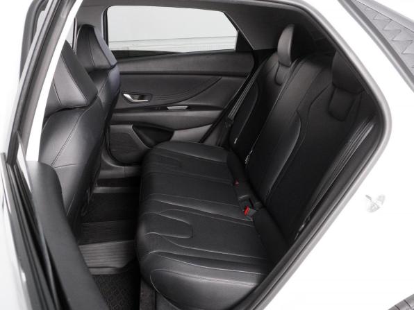 Hyundai Elantra VII (CN7) Рестайлинг с пробегом 2024 года, цена 2 099 000 рублей, 74792 км, седан, Автокод Объявления