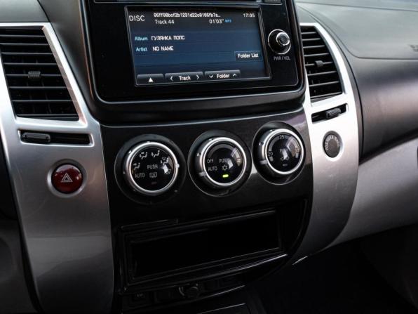 Mitsubishi Pajero Sport II Рестайлинг с пробегом 2015 года, цена 2 340 000 рублей, 107308 км, внедорожник, Автокод Объявления