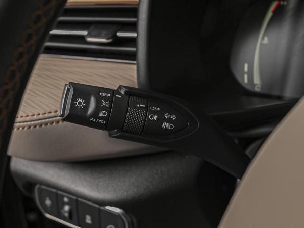 Haval Jolion I Рестайлинг с пробегом 2024 года, цена 2 348 000 рублей, 12735 км, внедорожник, Автокод Объявления