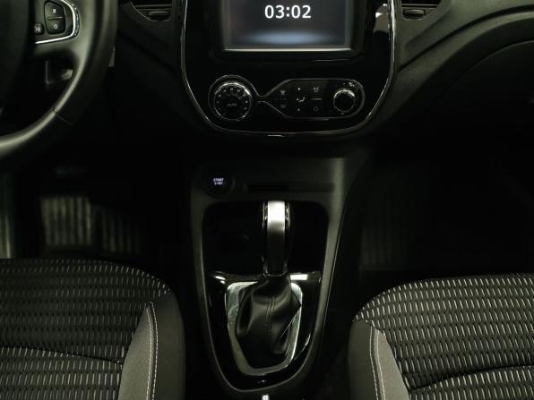 Renault Kaptur I с пробегом 2018 года, цена 1 378 000 рублей, 93354 км, внедорожник, Автокод Объявления