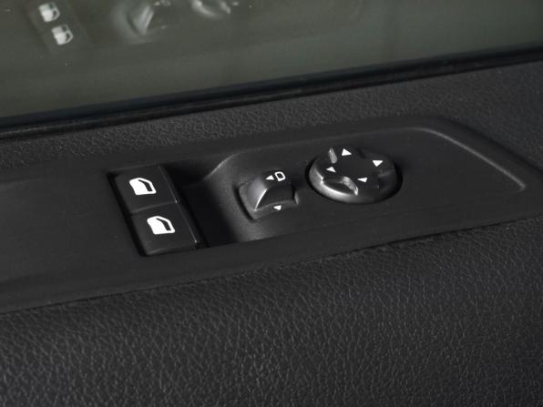 Peugeot Traveller I с пробегом 2018 года, цена 3 494 995 рублей, 73330 км, минивэн, Автокод Объявления