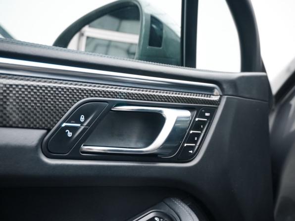 Porsche Macan I с пробегом 2014 года, цена 3 099 000 рублей, 115144 км, внедорожник, Автокод Объявления