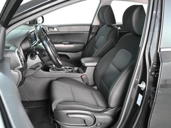 Kia Sportage IV Рестайлинг с пробегом 2020 года, цена 2 619 000 рублей, 83101 км, внедорожник, Автокод Объявления