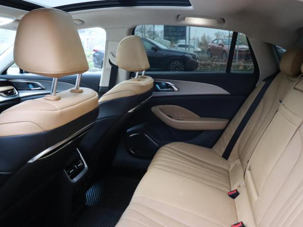 Hongqi H5 II с пробегом 2023 года, цена 2 747 000 рублей, 63232 км, седан, Автокод Объявления