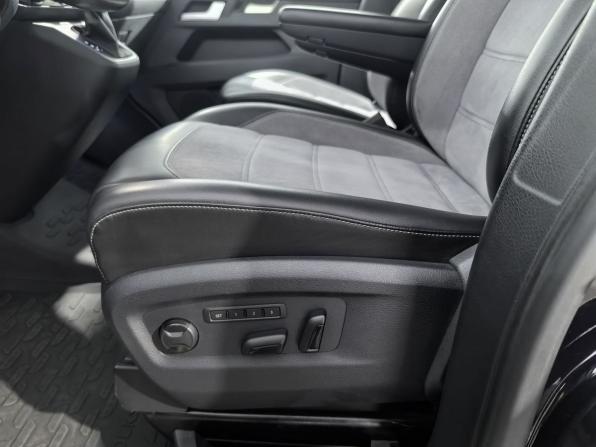 Volkswagen Multivan T6 Рестайлинг с пробегом 2021 года, цена 5 999 000 рублей, 90109 км, минивэн, Автокод Объявления