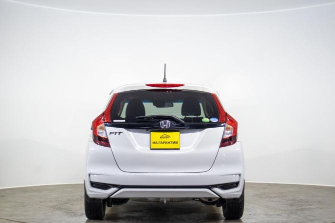 Honda Fit III Рестайлинг с пробегом 2019 года, цена 1 299 000 рублей, 65503 км, хэтчбек, Автокод Объявления