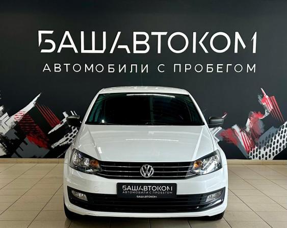 Volkswagen Polo V Рестайлинг с пробегом 2016 года, цена 1 160 000 рублей, 110234 км, седан, Автокод Объявления
