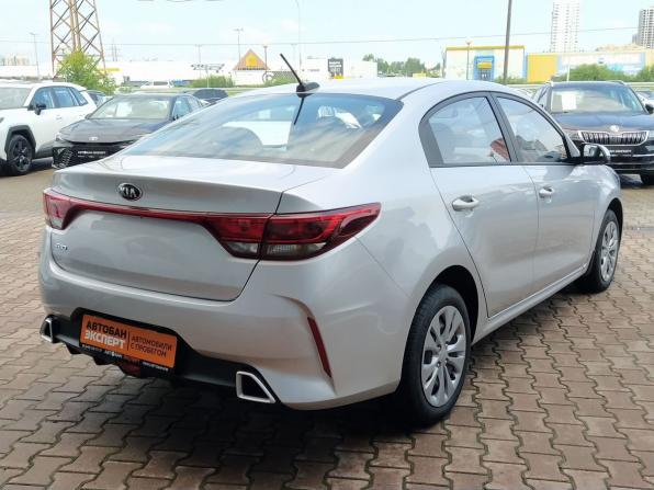 Kia Rio IV Рестайлинг с пробегом 2021 года, цена 1 600 000 рублей, 94500 км, седан, Автокод Объявления