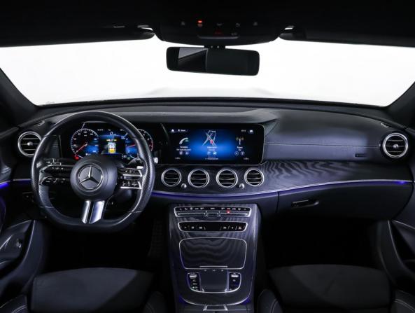Mercedes-Benz E-Класс V (W213 S213 C238) Рестайлинг с пробегом 2020 года, цена 4 946 000 рублей, 53653 км, седан, Автокод Объявления