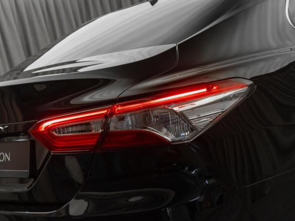 Toyota Camry VIII (XV70) Рестайлинг с пробегом 2021 года, цена 2 590 000 рублей, 241271 км, седан, Автокод Объявления